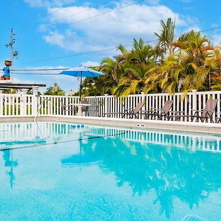 2 Bed Cottage With Pool, Close To Beach! Bbq Grills & Patio 포트 마이어스 외부 사진