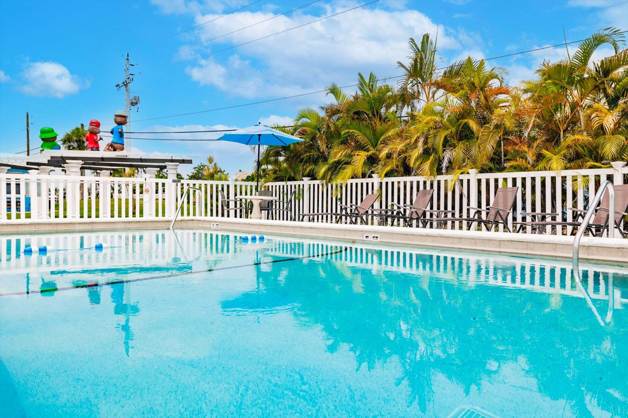 2 Bed Cottage With Pool, Close To Beach! Bbq Grills & Patio 포트 마이어스 외부 사진